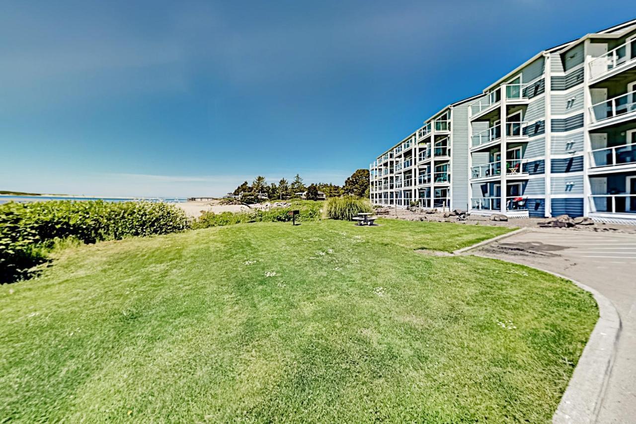 New Listing! Bay-View Beauty With Private Balcony Condo リンカーン・シティー エクステリア 写真