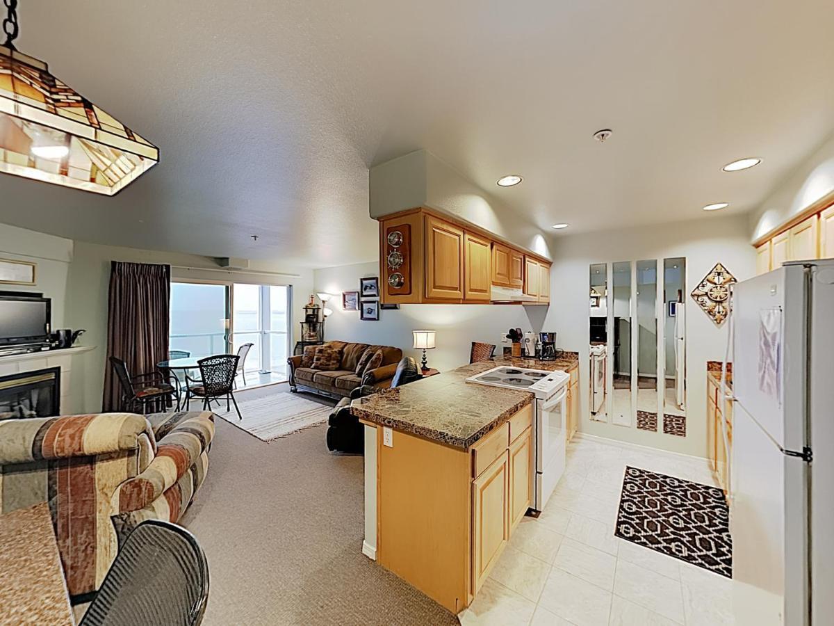 New Listing! Bay-View Beauty With Private Balcony Condo リンカーン・シティー エクステリア 写真