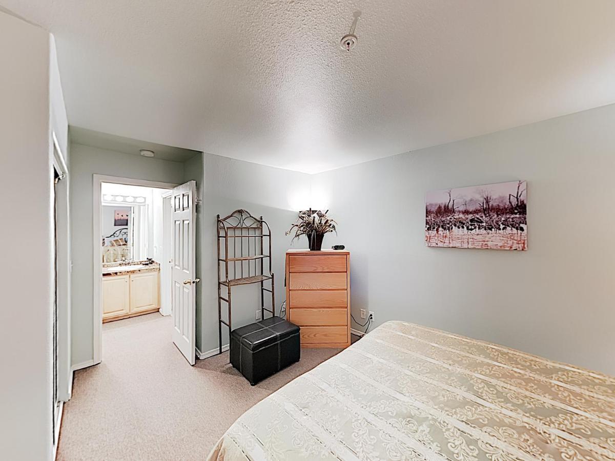 New Listing! Bay-View Beauty With Private Balcony Condo リンカーン・シティー エクステリア 写真