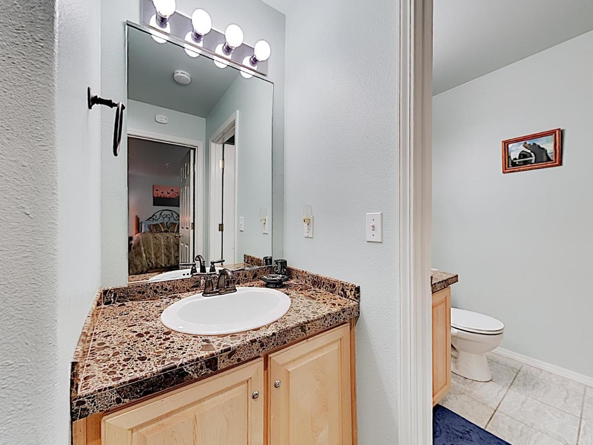 New Listing! Bay-View Beauty With Private Balcony Condo リンカーン・シティー エクステリア 写真